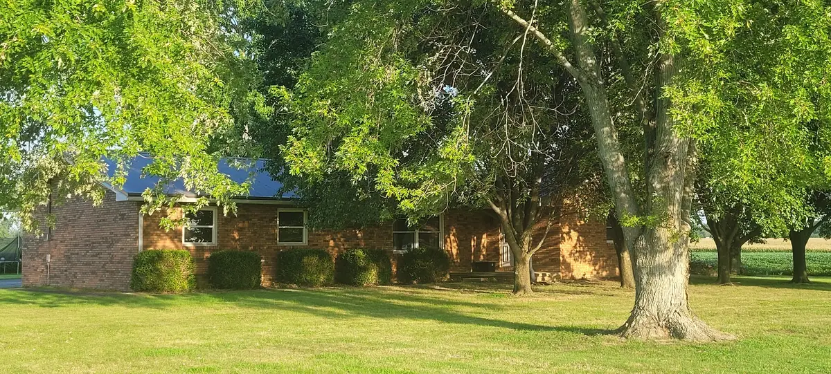 8340 N Cherryville Lane, Mount Vernon, IL 62864 - #1