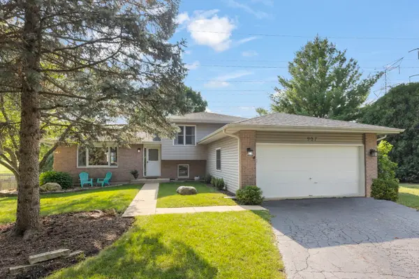 907 Wescott Road, Bolingbrook, IL 60440