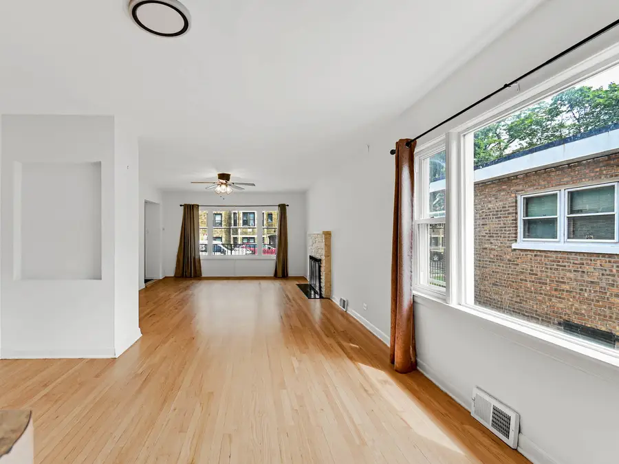 1749 E 71st Place, Chicago, IL 60649 - #3