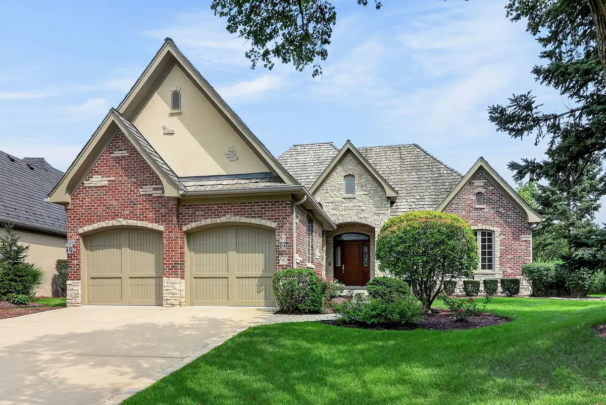 46 Forest Gate Circle, Oak Brook, IL 60523 - #1