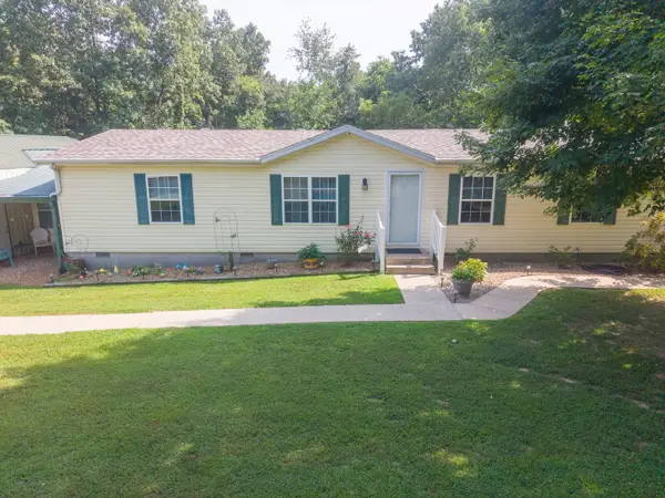 572 Gerrish Road, Patoka, IL 62875