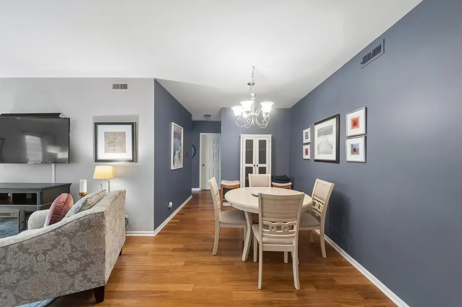 1214 Gulfstream Parkway #19B, Libertyville, IL 60048 - #3