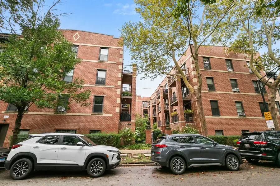 2112 N Seminary Avenue #18, Chicago, IL 60614 - #3
