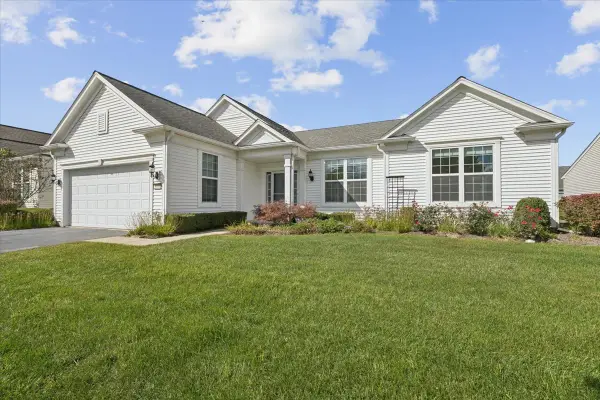 3228 Province Circle, Mundelein, IL 60060