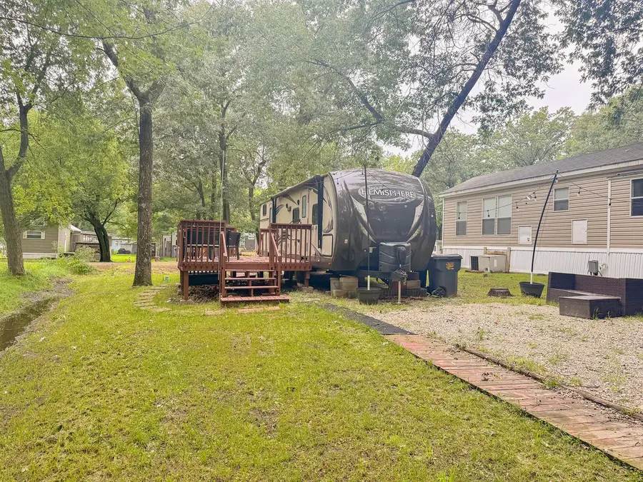 2/143 Woodhaven, Sublette, IL 61367 - #2