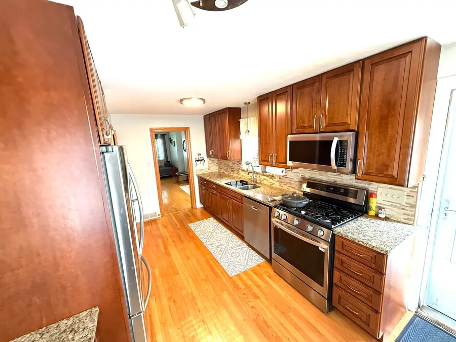7536 Kildare Avenue, Skokie, IL 60076 - #3