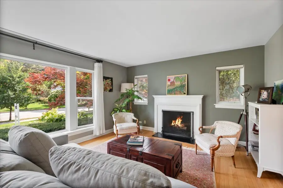 2024 Ewing Avenue, Evanston, IL 60201 - #2