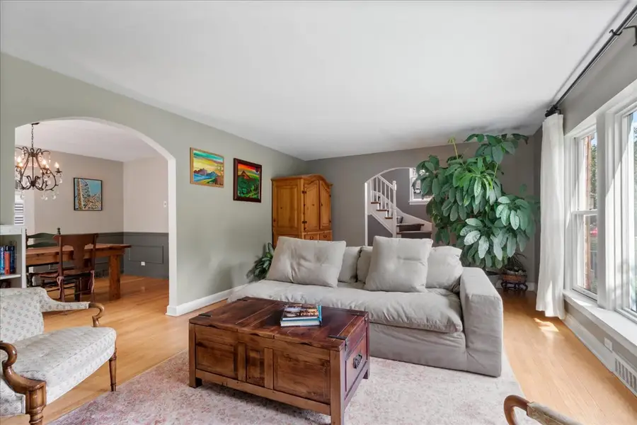 2024 Ewing Avenue, Evanston, IL 60201 - #3