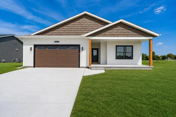 4610 W 12th Street, Davenport, IA 52804