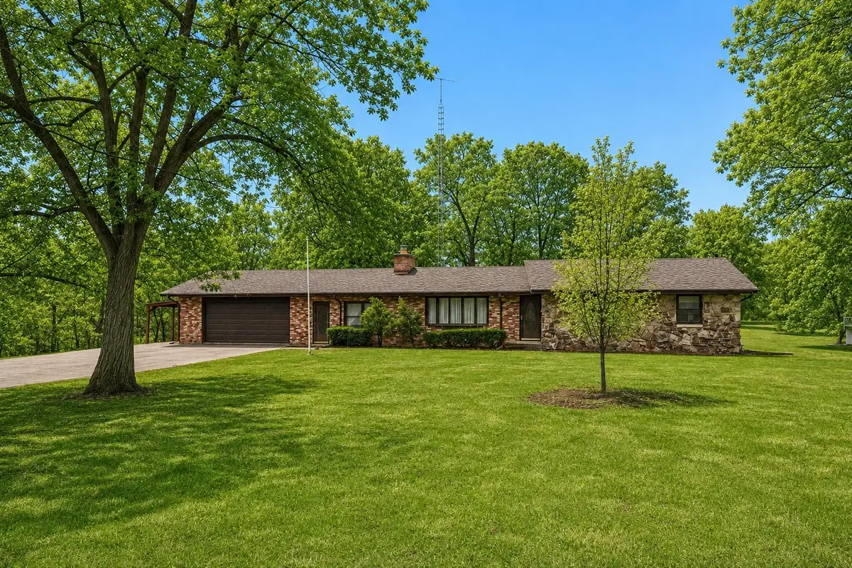 407 Ottawa Street, Morris, IL 60450 - #1