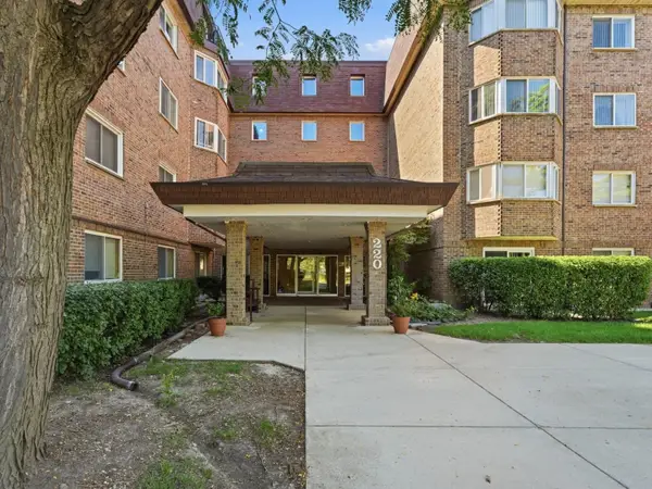 220 S Roselle Road #321, Schaumburg, IL 60193