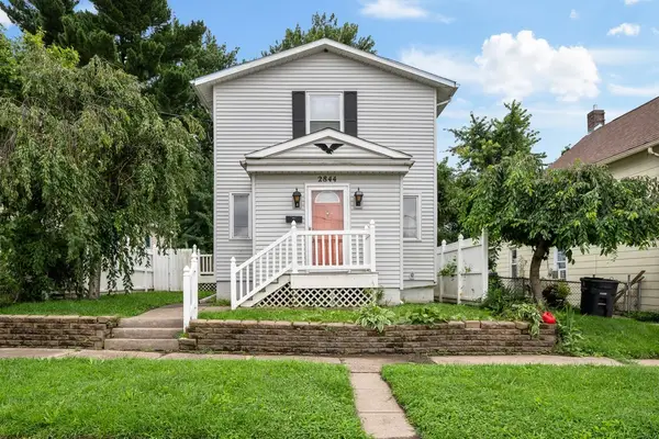 2844 5 1/2 Avenue, Rock Island, IL 61201