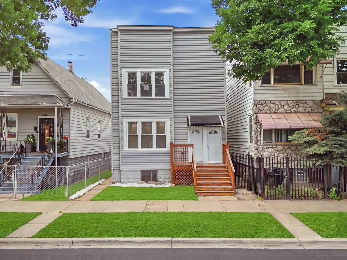 8612 S Burnham Avenue, Chicago, IL 60617 - #1