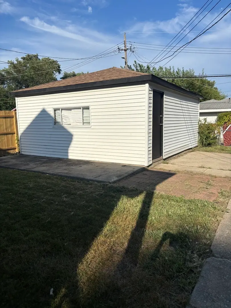 10215 S Emerald Avenue, Chicago, IL 60628 - #3