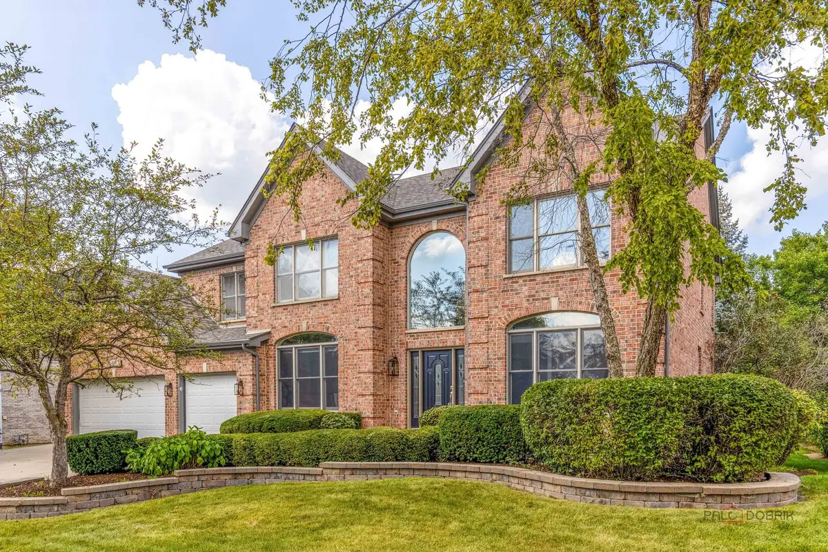 818 W Lukas Avenue, Palatine, IL 60067 - #1