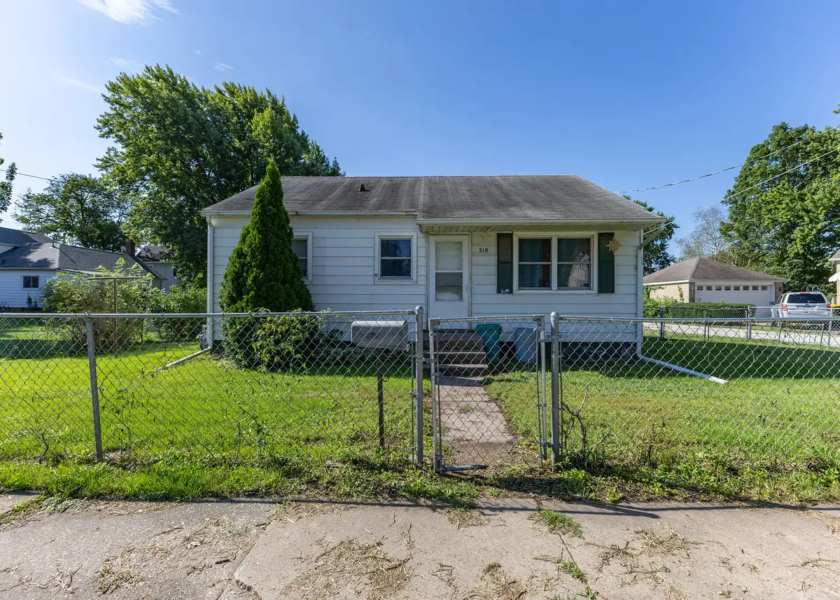 218 E South Street, Geneseo, IL 61254 - #1
