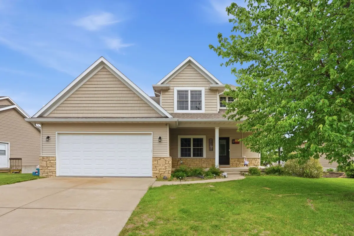 1101 Wild West Drive, Le Claire, IA 52753 - #1