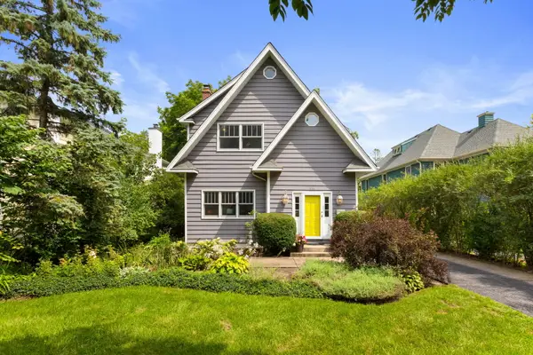 139 Washington Circle, Lake Forest, IL 60045