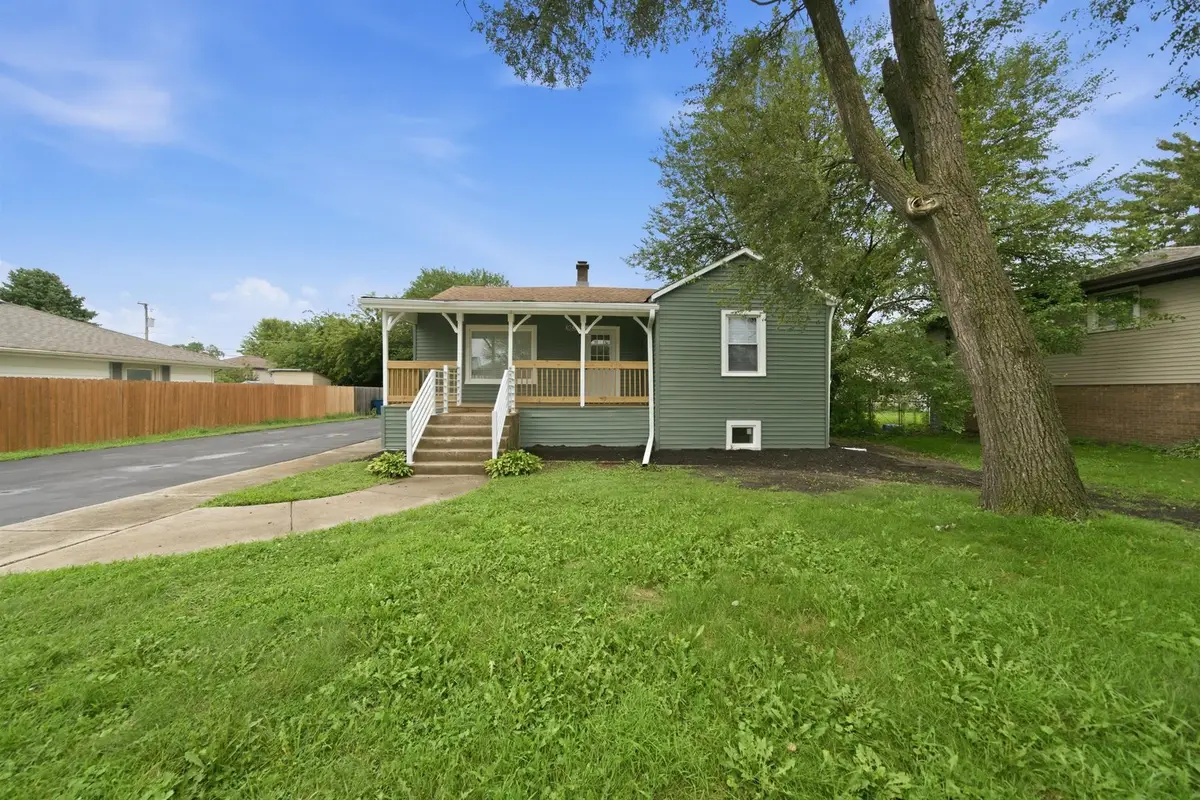9839 Meade Avenue, Oak Lawn, IL 60453 - #1