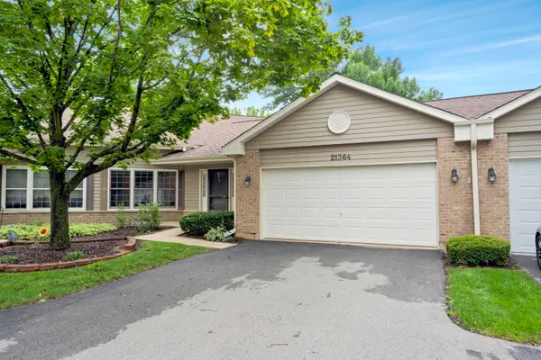 21364 Silktree Circle #21364, Plainfield, IL 60544