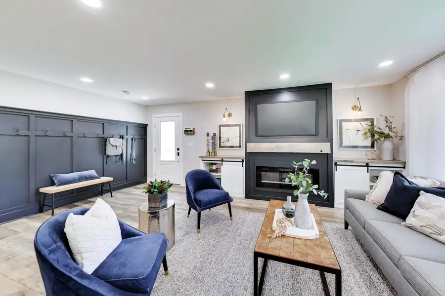 514 S Yale Avenue, Villa Park, IL 60181 - #3