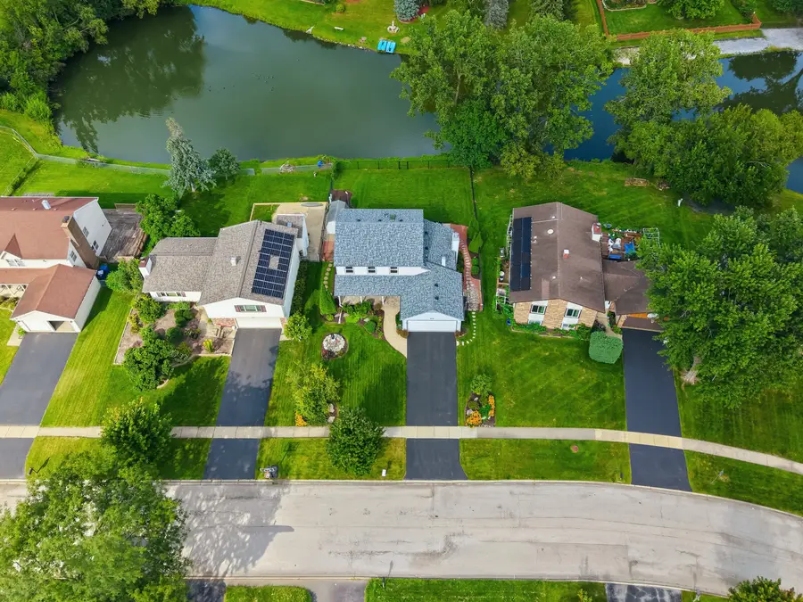 969 E Castlewood Lane, Bartlett, IL 60103 - #2