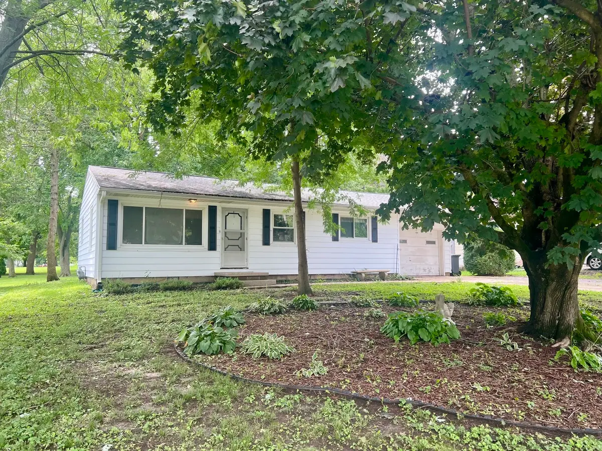 311 E Van Buren Street, Philo, IL 61864 - #1