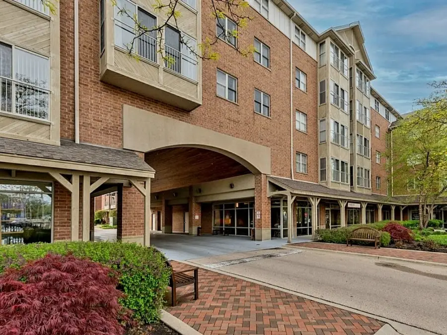 50 N Bokelman Street #338, Roselle, IL 60172 - #2