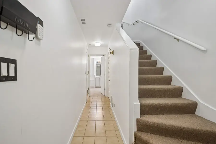 1007 E 61st Street, Chicago, IL 60637 - #2