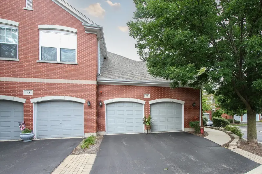 44 Lakebreeze Court, Lake Zurich, IL 60047 - #2