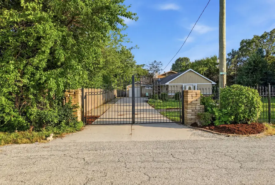 19709 W Schweitzer Road, Joliet, IL 60436 - #3