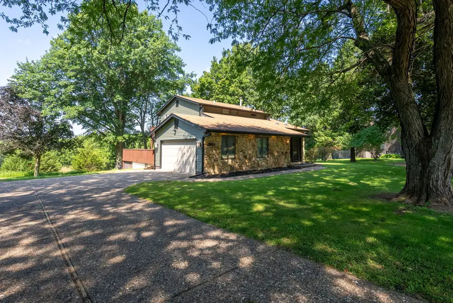 28024 230th Street, Le Claire, IA 52753 - #2