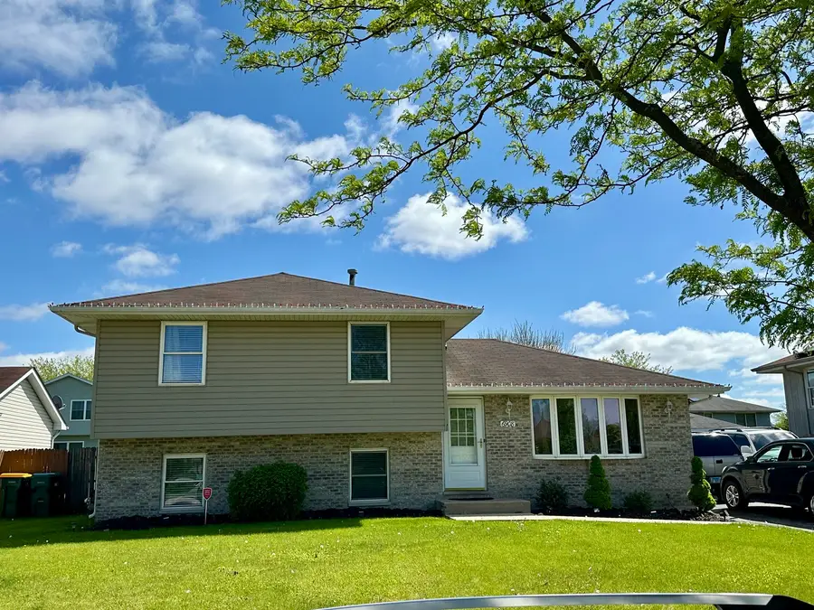 6908 Townsend Boulevard, Plainfield, IL 60586 - #2