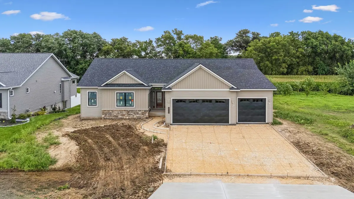 6113 Duggleby Avenue, Davenport, IA 52807 - #1