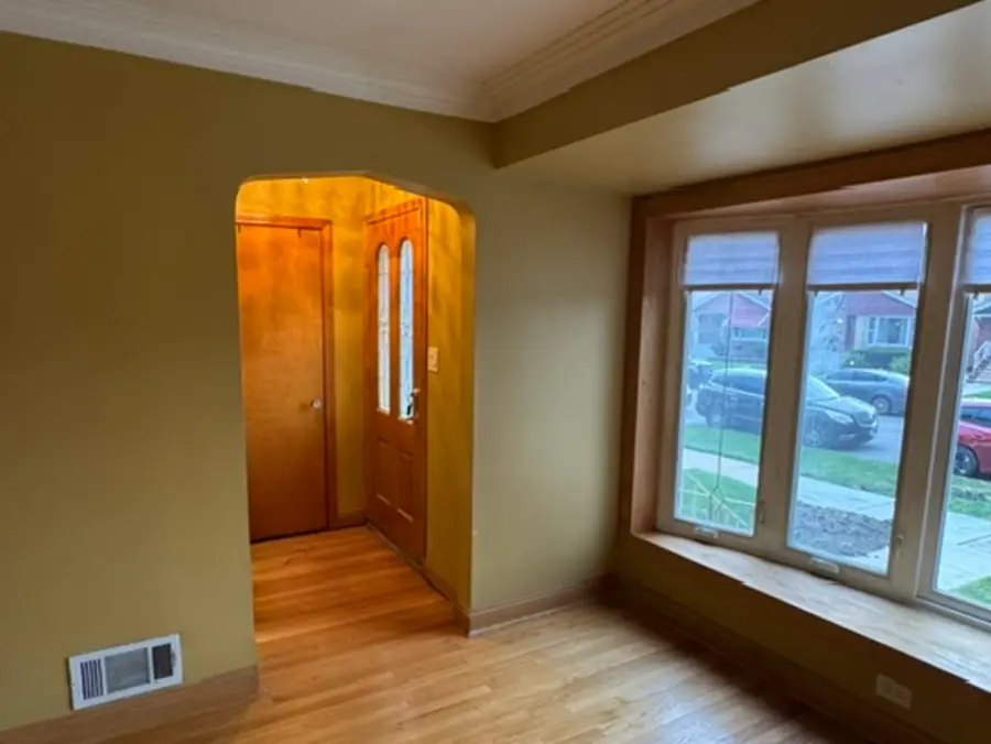 8030 S Whipple Street, Chicago, IL 60652 - #2
