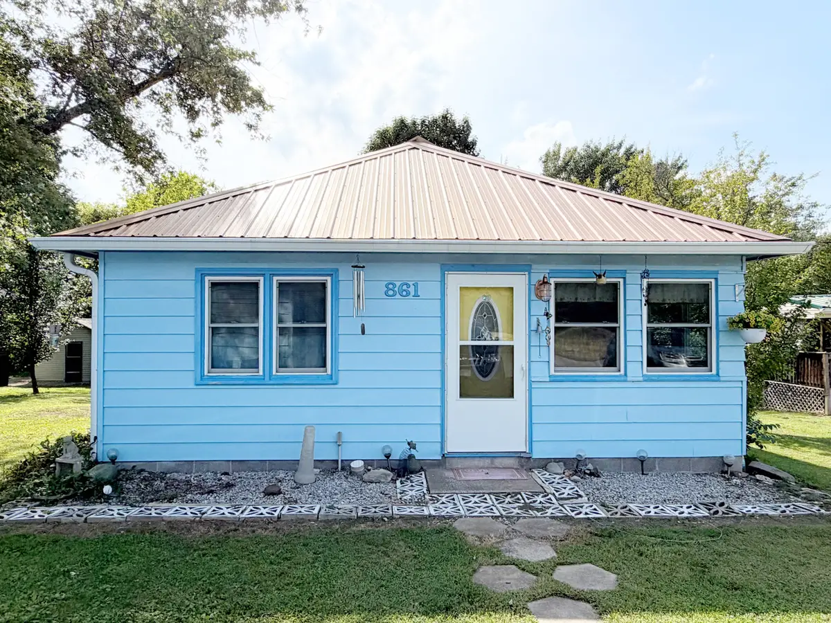 861 Old Us 51 Highway, Makanda, IL 62958 - #1
