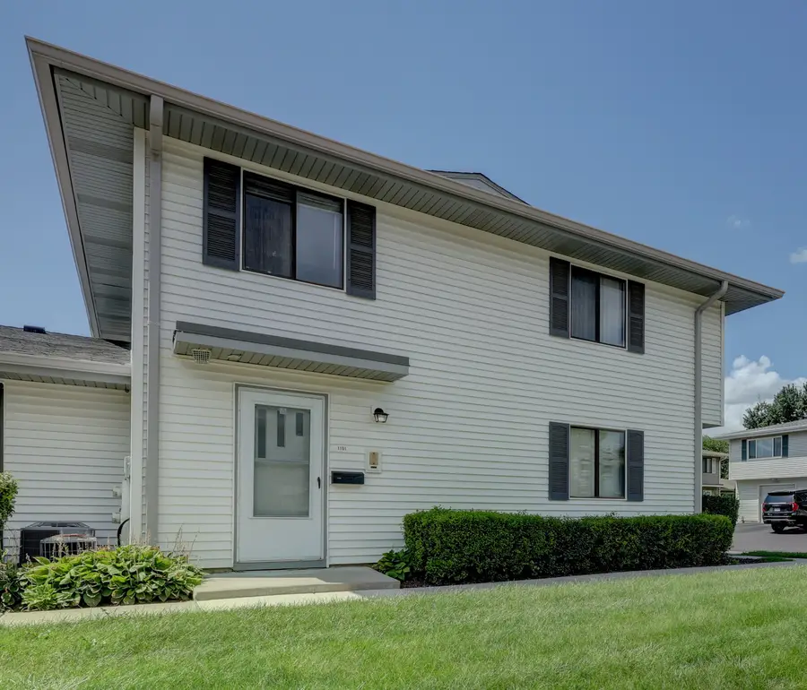 1101 Quanset Court, Schaumburg, IL 60194 - #2