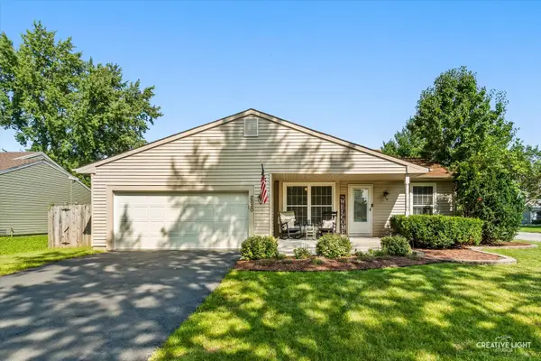 2330 Weatherford Lane, Naperville, IL 60565