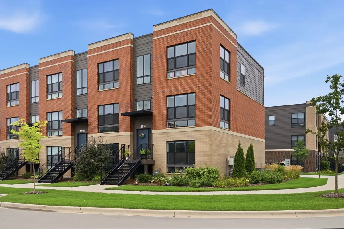 2210 Venture Drive, Schaumburg, IL 60173 - #1