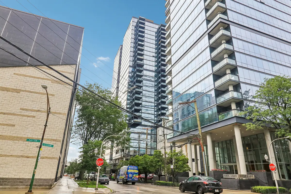 860 W Blackhawk Street #1107, Chicago, IL 60642 - #1