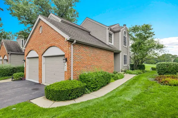 1437 Aberdeen Court #93, Naperville, IL 60564