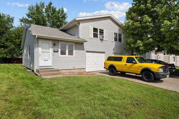 3020 N Michigan Avenue, Davenport, IA 52804