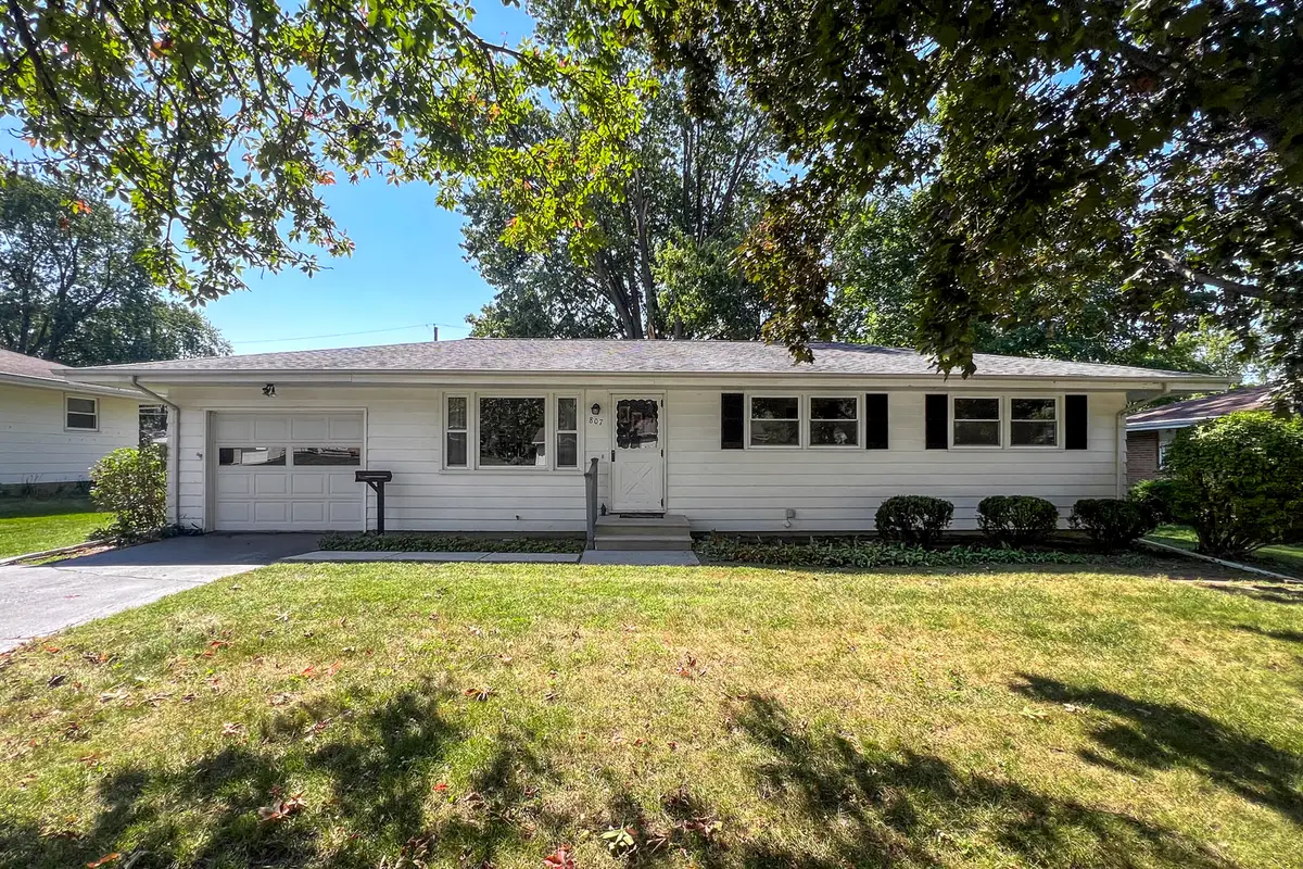 807 Sheridan Road, Normal, IL 61761 - #1