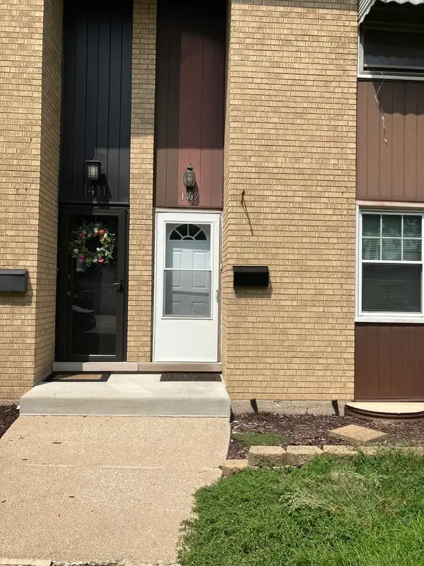 1409 W Le Moyne Street #1409, Melrose Park, IL 60160