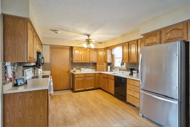356 W Meadow Lane, Walcott, IA 52773 - #3