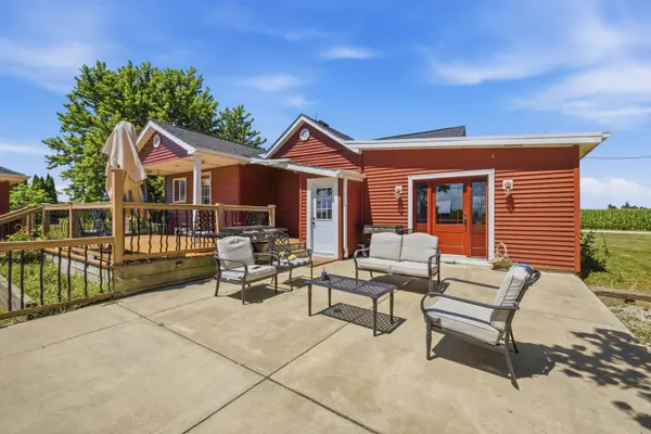 15825 E Lindenwood Road, Lindenwood, IL 61049