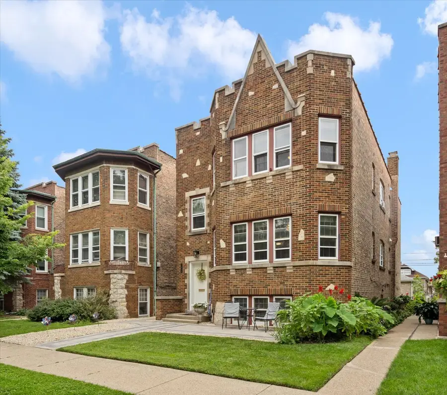1916 Kenilworth Avenue, Berwyn, IL 60402 - #2