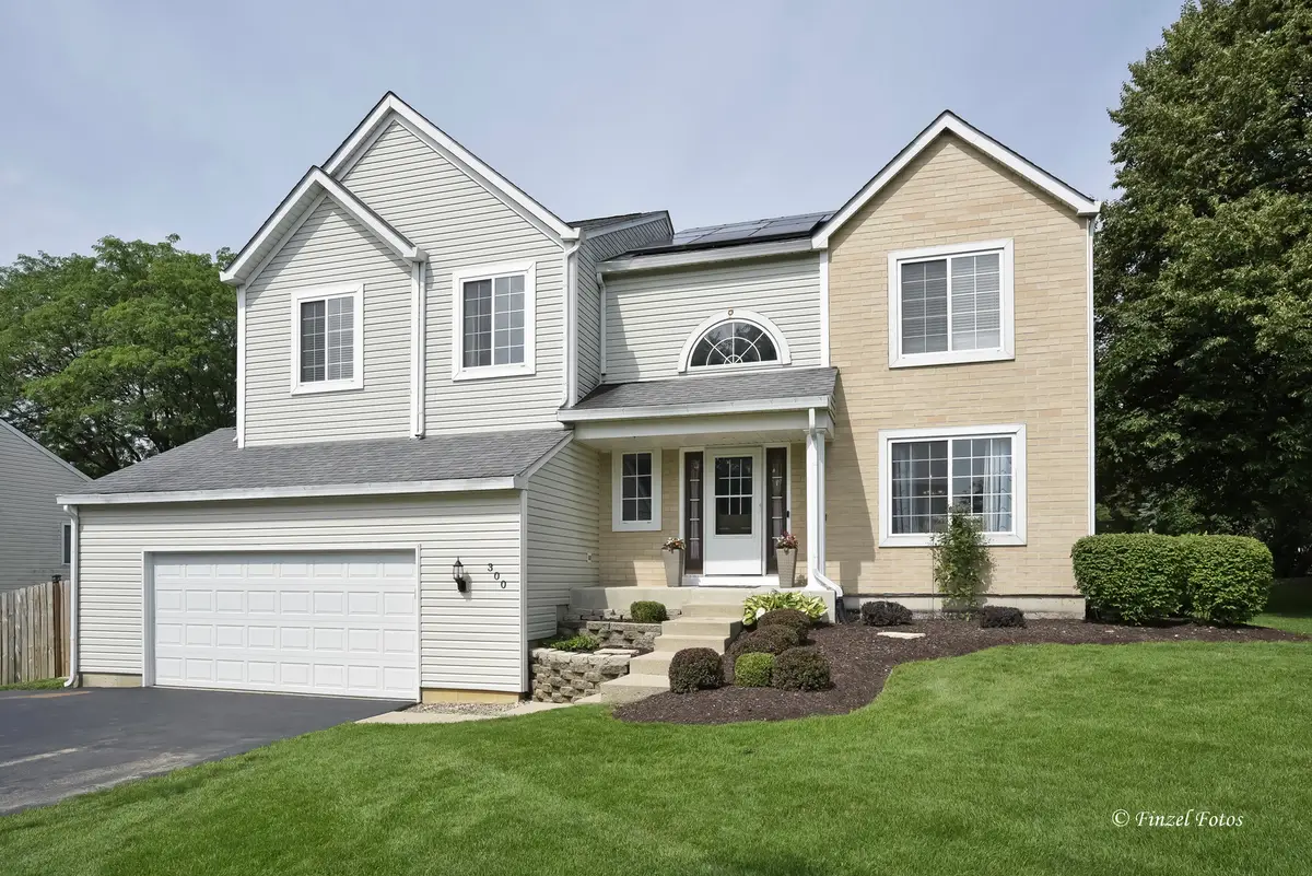 300 Briarwood Lane, Algonquin, IL 60102 - #1