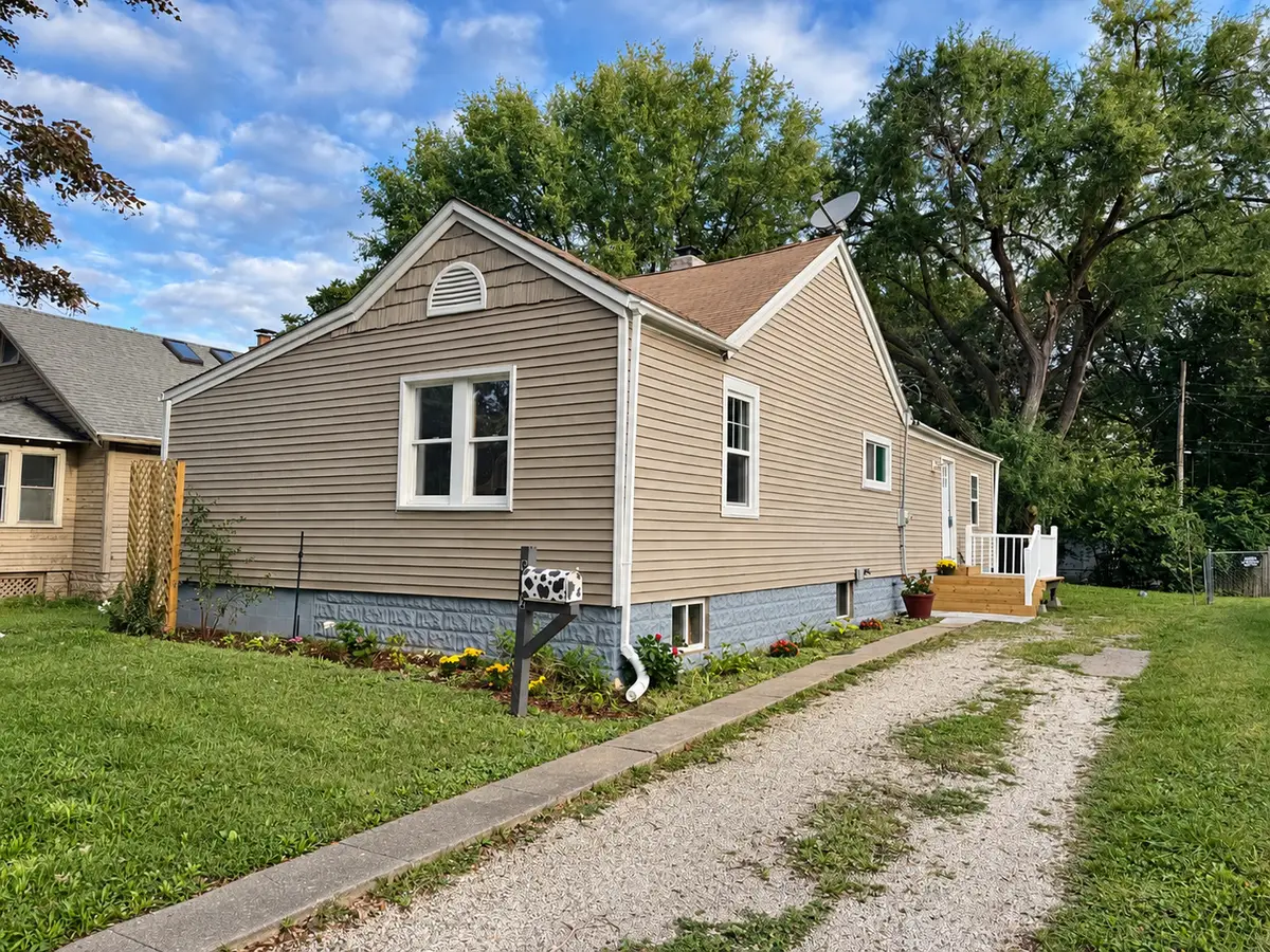 912 W Harvard Street, Champaign, IL 61821 - #1