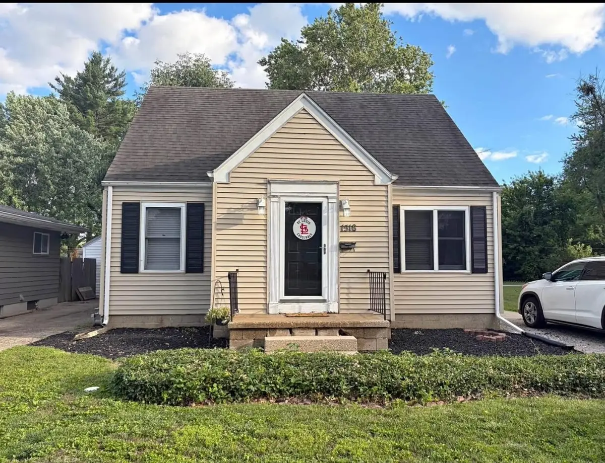 1518 W Iles Avenue, Springfield, IL 62704 - #1